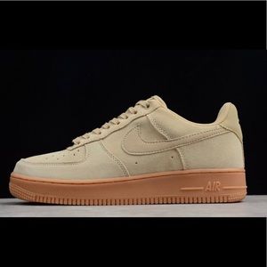 Nike Air Force 1 in Mushroom